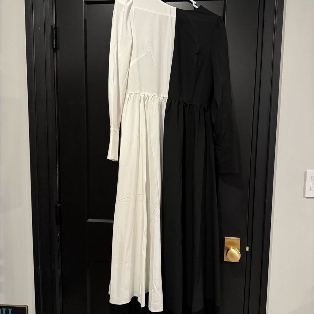 Chic Black and White Maxi Dress